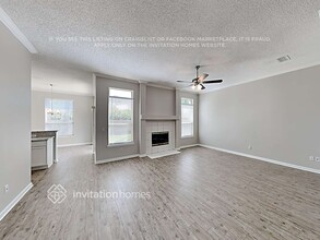 2033 Water Crest Dr in Orange Park, FL - Foto de edificio - Building Photo