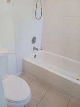 706 9th St in West Palm Beach, FL - Building Photo - Building Photo