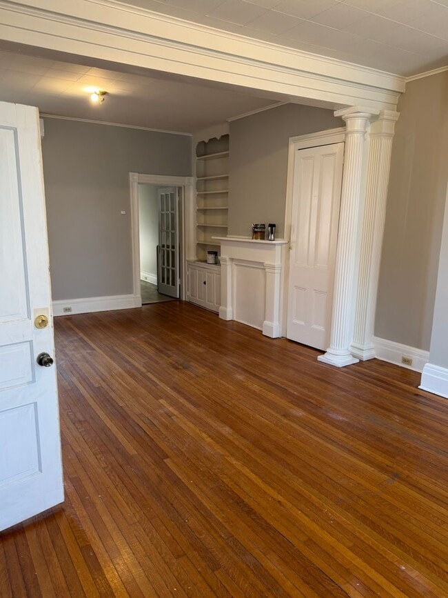 114 S West St in Carlisle, PA - Building Photo - Building Photo