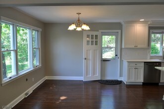 176 Yawpo Ave in Oakland, NJ - Building Photo - Building Photo