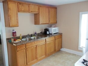 510 N 8th St, Unit #2 in Manhattan, KS - Foto de edificio - Building Photo