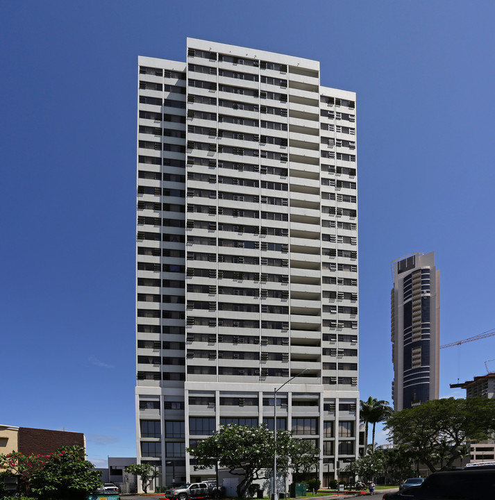 Pohulani - Elderly Apartments - 62yrs & Older in Honolulu, HI - Building Photo