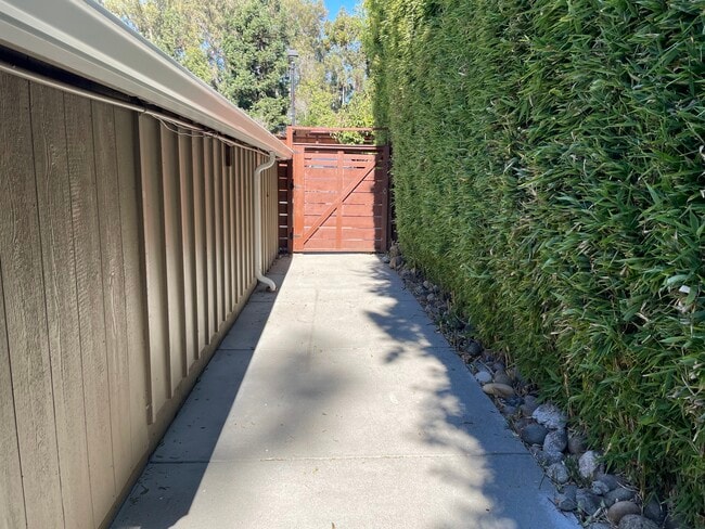 1503 Ralston Ave in Belmont, CA - Building Photo - Building Photo