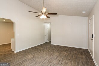 155 Mcgiboney Pl in Covington, GA - Building Photo - Building Photo