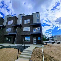 3562 Blue Tee Ln in West Valley City, UT - Building Photo