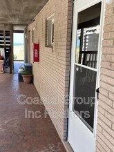 906 W Ocean View Ave in Norfolk, VA - Building Photo - Building Photo