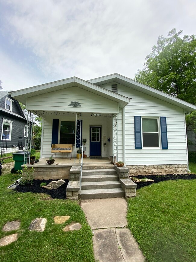 1310 N Clay Ave in Springfield, MO - Building Photo - Building Photo