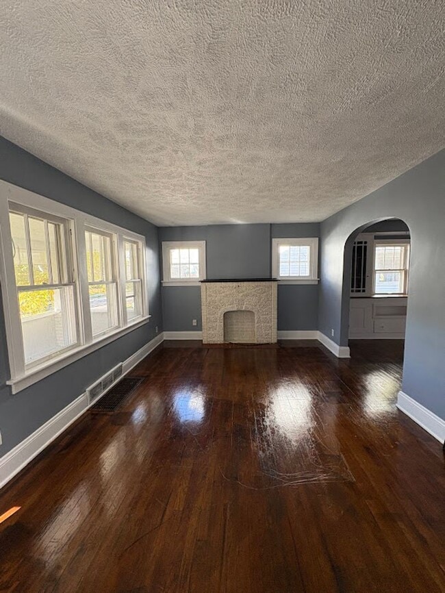 777 Brittain Rd in Akron, OH - Building Photo - Building Photo