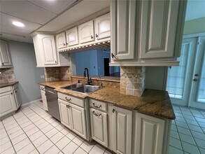 8900 Keats Dr in Hudson, FL - Building Photo - Building Photo