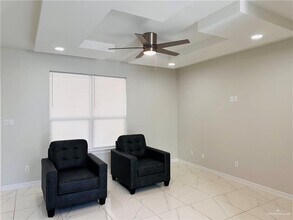 17 N Crown Point in Pharr, TX - Building Photo - Building Photo