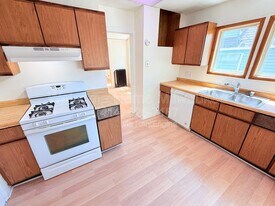 2919 N 50th St in Milwaukee, WI - Building Photo