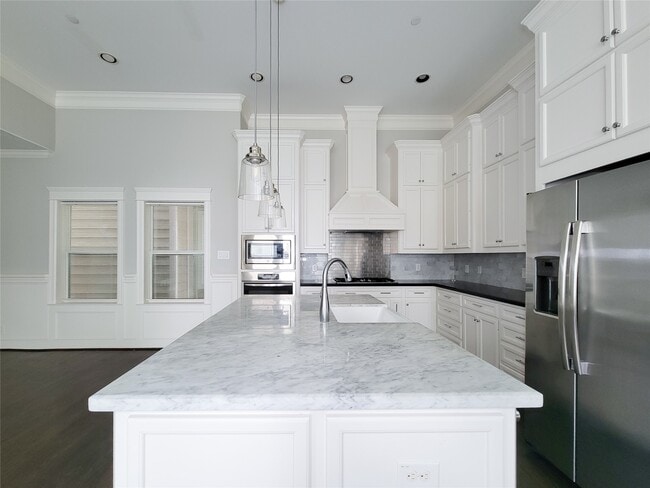 property at 2114 Bidwell Dr