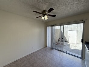 1152 Neal Dow Ave in Chico, CA - Building Photo - Building Photo