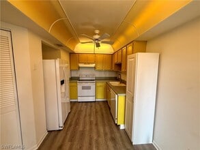 1516 Mainsail Dr in Naples, FL - Building Photo - Building Photo