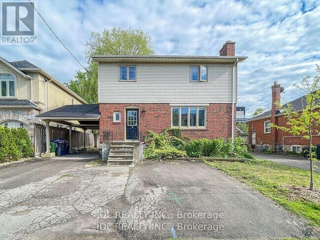 property at 209 Harlandale Ave