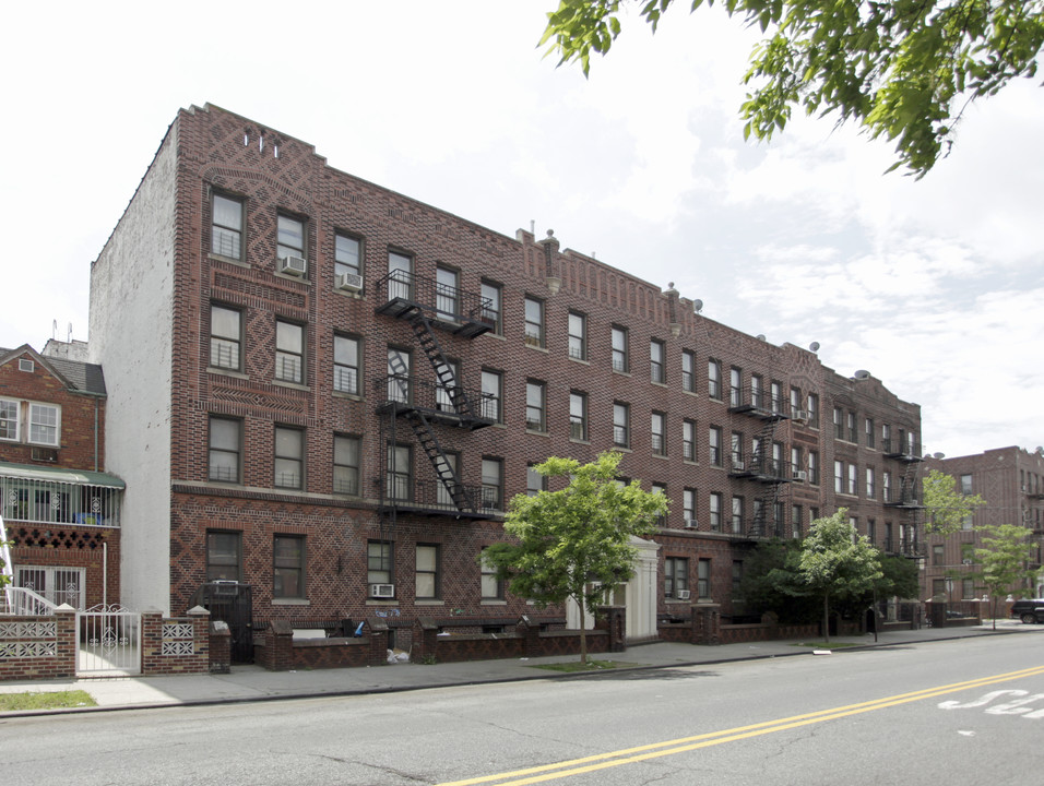 Washington Manor in Brooklyn, NY - Building Photo