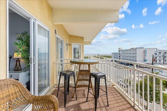 411 E Morning Glory Rd in Wildwood, NJ - Building Photo - Building Photo