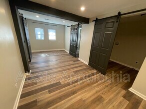 1231 Collins Hwy in Pikeville, KY - Building Photo - Building Photo