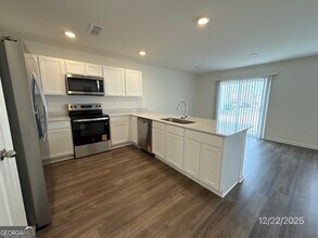 487 Grand Magnolia St in Jackson, GA - Building Photo - Building Photo