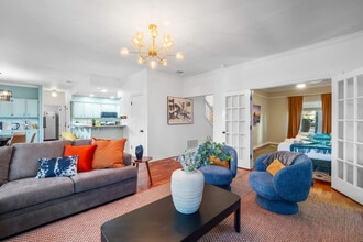 13702 Yellow Oak Cir in San Antonio, TX - Building Photo - Building Photo