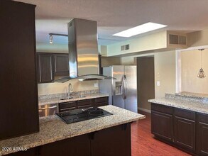 8636 E Dianna Dr in Scottsdale, AZ - Building Photo - Building Photo