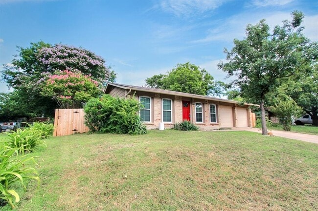 8406 Staunton Dr in Austin, TX - Building Photo - Building Photo