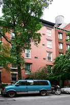 458 W 20th St Apartments