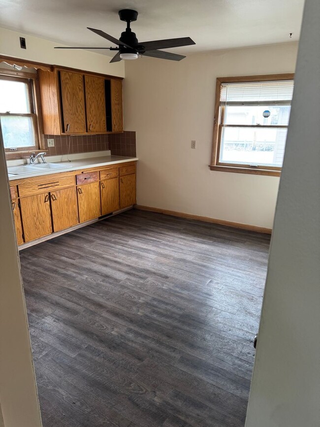 property at 8015 W Beckett Ave