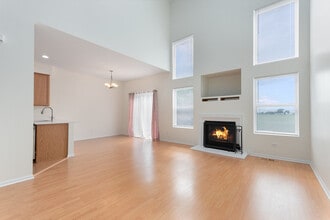 182 Malibu Dr in Romeoville, IL - Building Photo - Building Photo