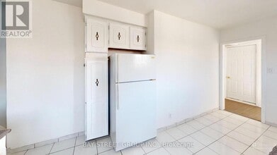 42 Iangrove Terrace in Toronto, ON - Building Photo - Building Photo