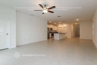 11052 Radiant Shr Lp in San Antonio, FL - Building Photo - Building Photo