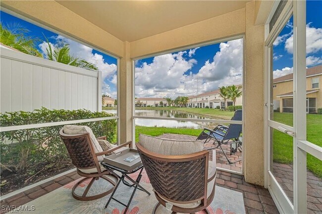 3805 Tilbor Circle in Ft. Myers, FL - Foto de edificio - Building Photo