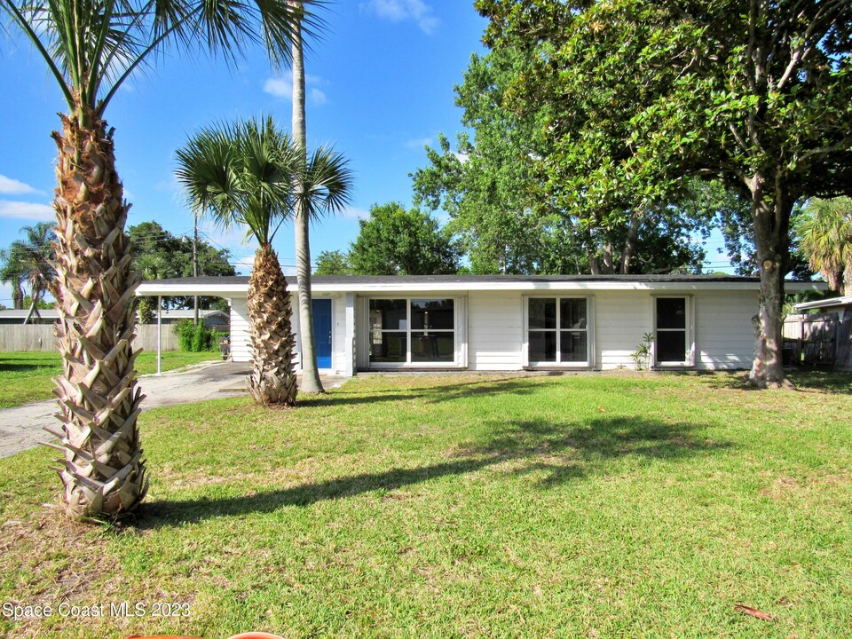 1040 George Ave in Rockledge, FL - Building Photo