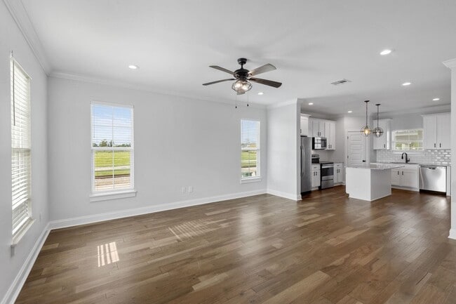850 W Sallier St in Lake Charles, LA - Building Photo - Building Photo