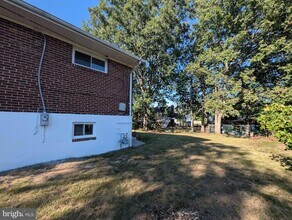 6327 Willowood Ln in Alexandria, VA - Building Photo - Building Photo