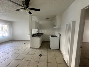 Valley Oasis Apartments in Van Nuys, CA - Building Photo - Building Photo