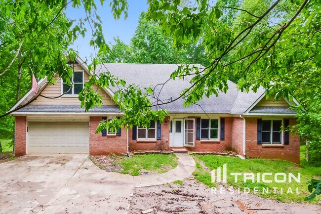 property at 135 Little Haynes Dr