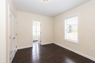 57-59-59 Catherine St in Boston, MA - Building Photo - Building Photo