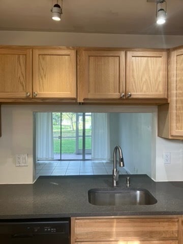 property at 9480 Poinciana Pl