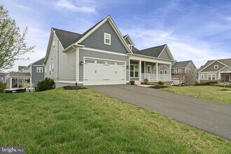 25609 Lockhart Ln in Aldie, VA - Building Photo - Building Photo
