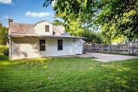 1158 N Florissant Rd in St. Louis, MO - Foto de edificio - Building Photo