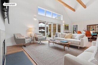 55 Hildreth Ln in Bridgehampton, NY - Building Photo - Building Photo