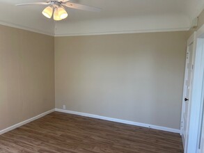 815 Napa St, Unit 815-B Napa St in Vallejo, CA - Building Photo - Building Photo
