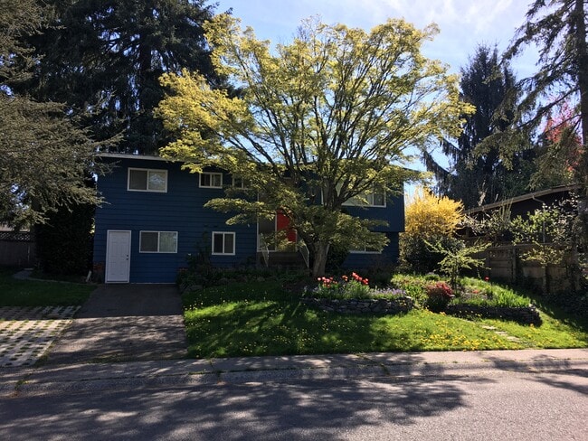 property at 14018 89th Ave NE