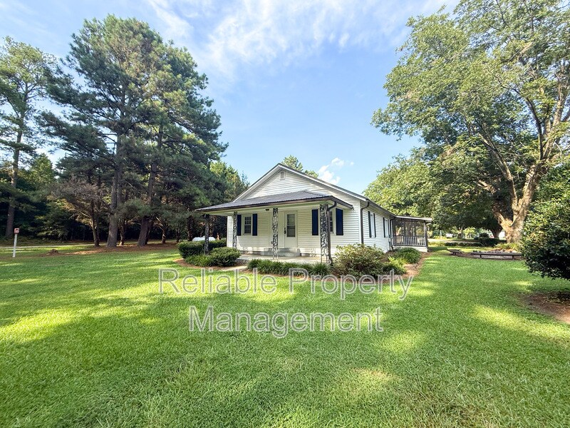 10586 NC-96 in Zebulon, NC - Building Photo