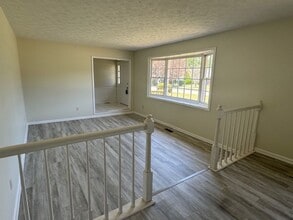 103 W Greenwich Cir in Lagrange, GA - Building Photo - Building Photo