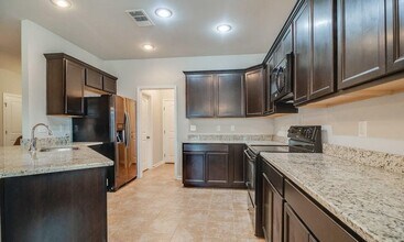 202Gray Gray Birch Lp in Youngsville, LA - Building Photo - Building Photo