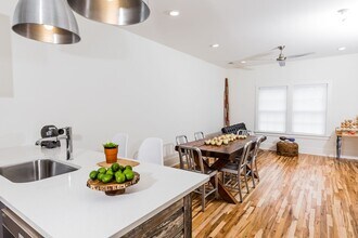 188 1/2 Line St in Charleston, SC - Building Photo - Building Photo