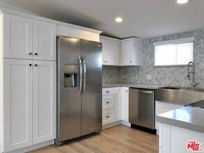 2211 Griffith Park Blvd-Unit -9 in Los Angeles, CA - Building Photo - Building Photo
