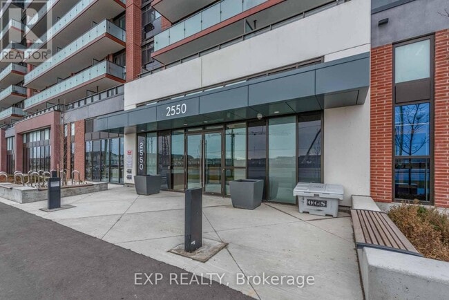 property at 2550-2550 Simcoe St N